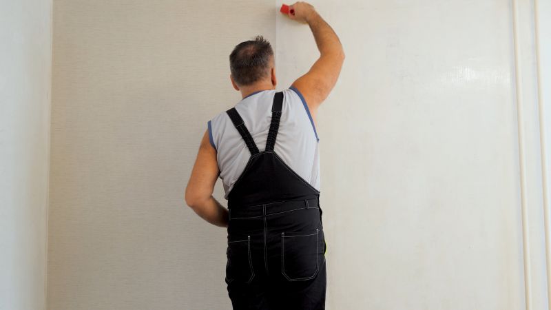 Local Wallpaper pros at work